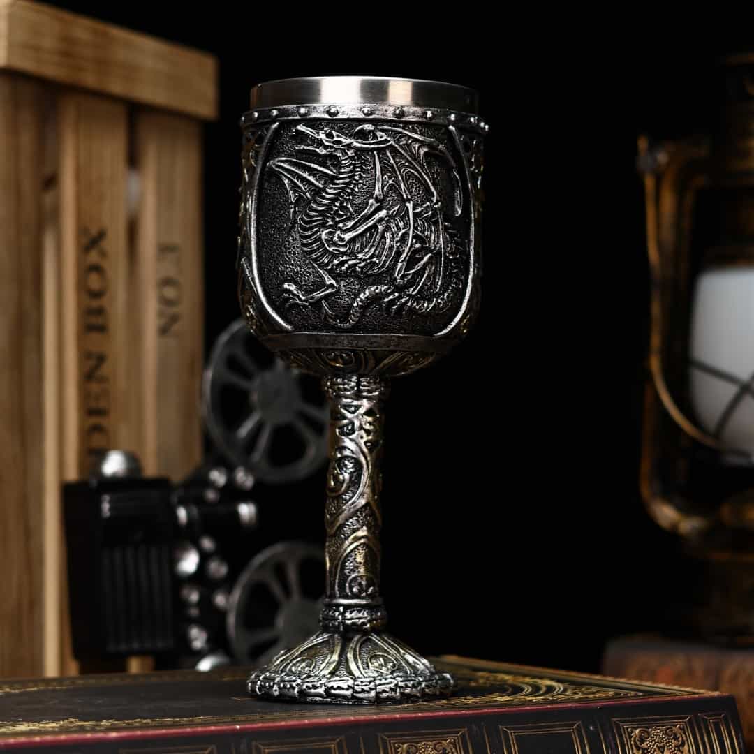 Retro Punk Skeleton Relief Stainless Steel Wine Glass, 300 ml